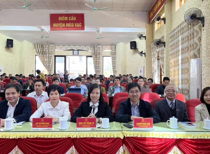 ĐHQGHN bồi dưỡng nâng cao năng lực lãnh đạo, quản lý cho cán bộ huyện Mèo Vạc, tỉnh Hà Giang